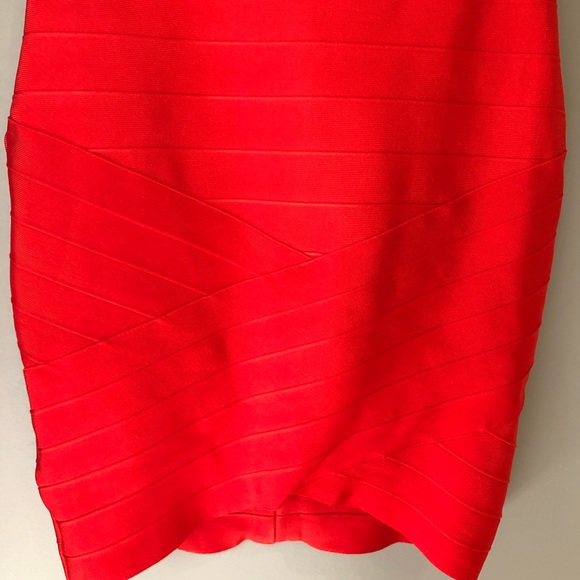 FASHION NOVA Off The Shoulder Dress Size Small - Picture 2 of 3